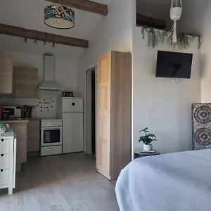 ** Bed & Breakfast A L'oree Du Pin Frankrijk
