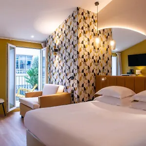 *** Hotel Arc Elysees Frankrijk